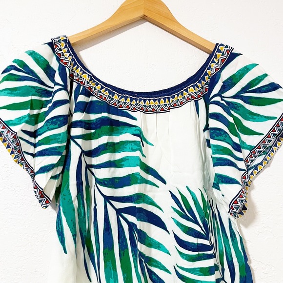 Flying Tomato Women's Size‎ XS Tropical Floral Print Off Shoulder Peasant Top - Picture 3 of 5